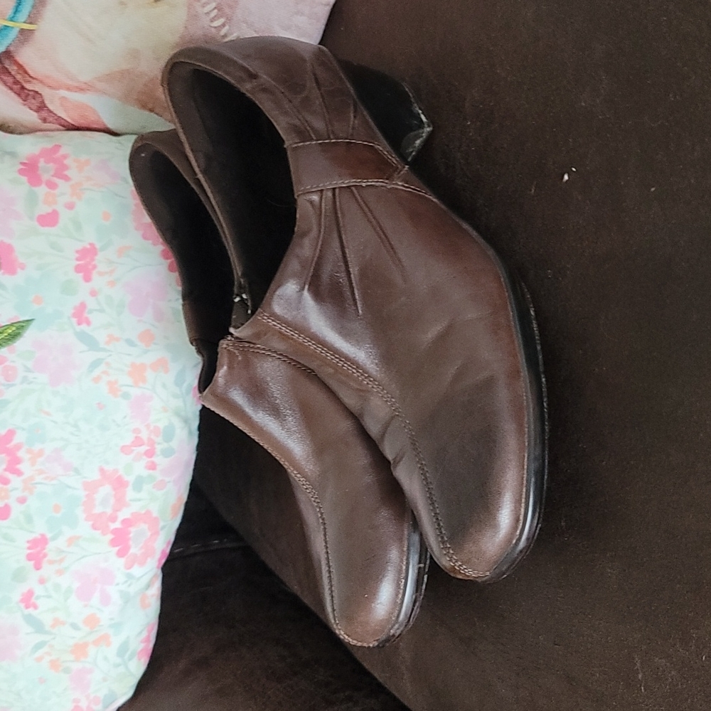 Womens Clark boots